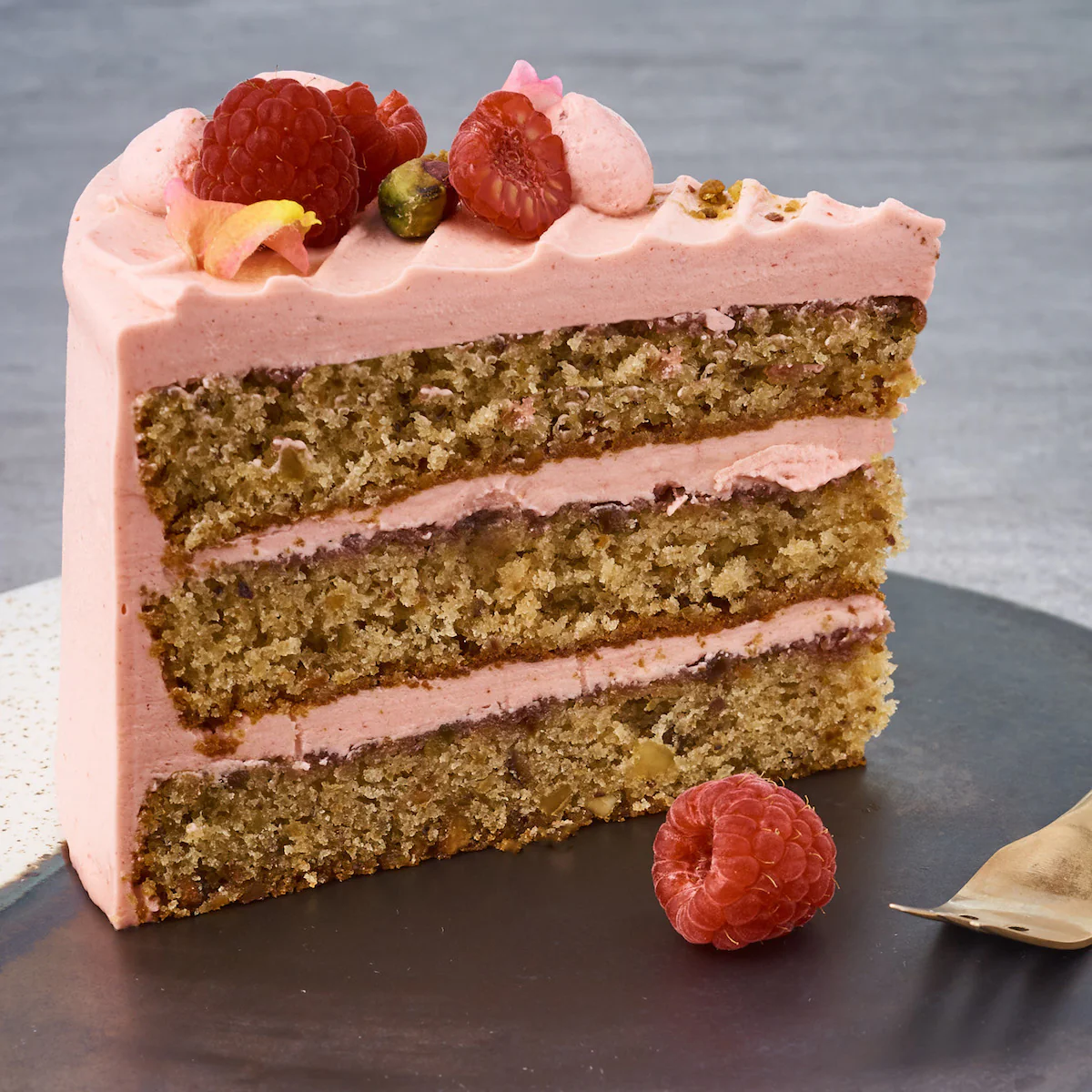 Raspberry Pistachio Cake - Image 4